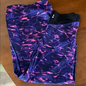 Avia Size XL Crop Workout Pants